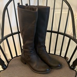 White Mountain Tall Knee High Boots